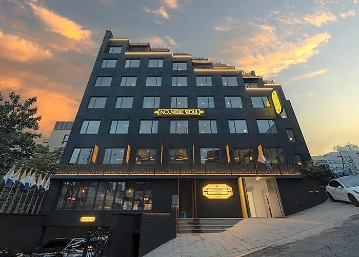 Nouvelle Itaewon By Aank Hotel